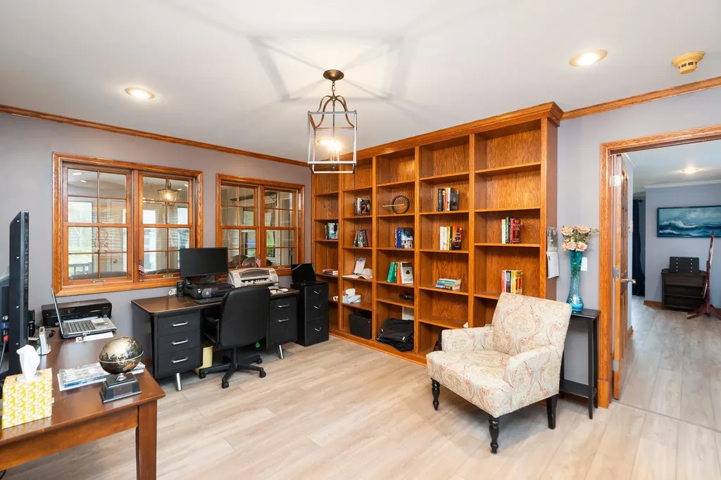 27 Black Walnut Lane Nellysford VA 22958