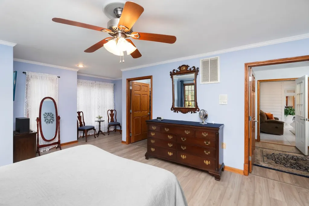 27 Black Walnut Lane Nellysford VA 22958