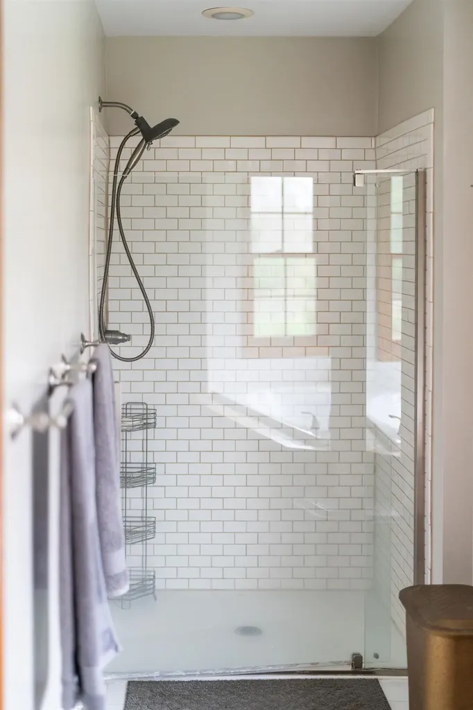 27 Black Walnut Lane Nellysford VA 22958