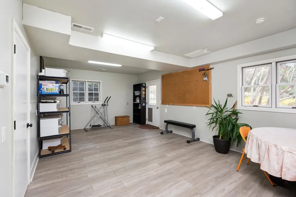 27 Black Walnut Lane Nellysford VA 22958