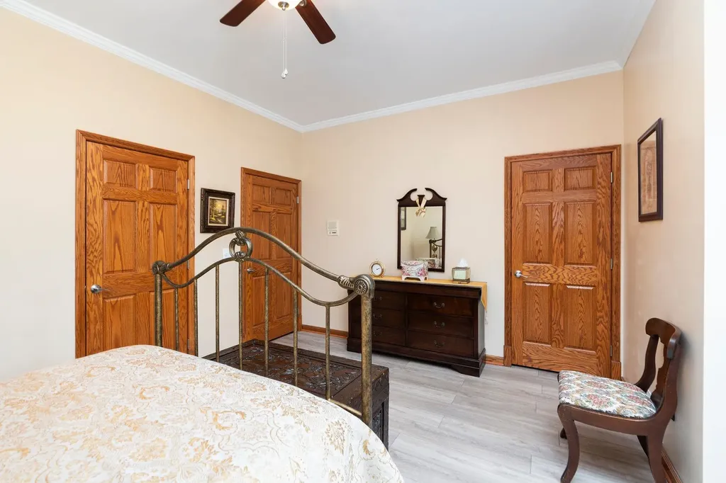 27 Black Walnut Lane Nellysford VA 22958