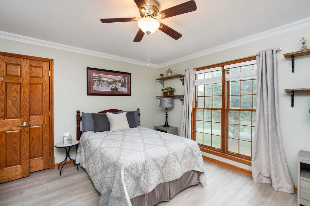 27 Black Walnut Lane Nellysford VA 22958