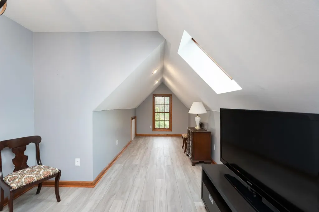 27 Black Walnut Lane Nellysford VA 22958