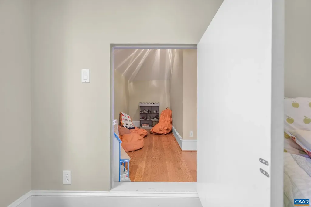 105 Chestnut Ridge Road Charlottesville VA 22911