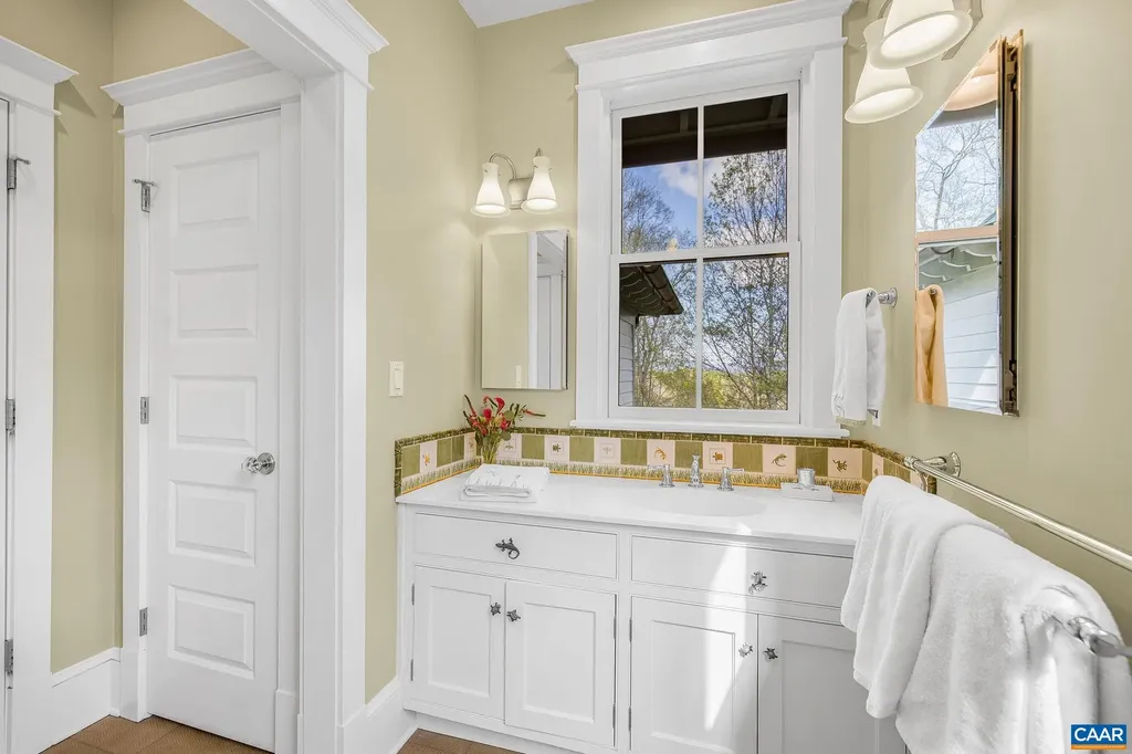 105 Chestnut Ridge Road Charlottesville VA 22911