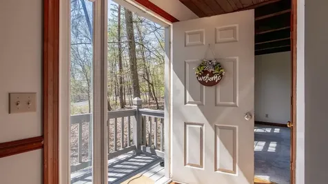 253 Elk Lane Mcgaheysville VA 22840