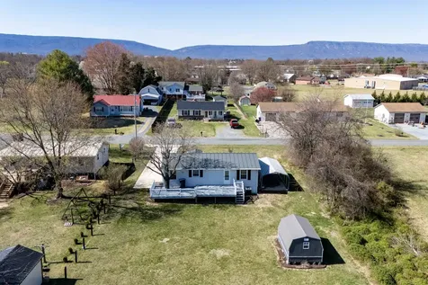 184 Roundhead Drive Stanley VA 22851