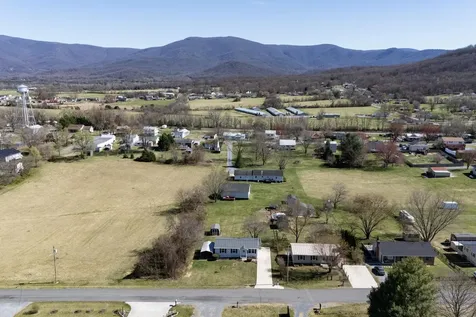 184 Roundhead Drive Stanley VA 22851