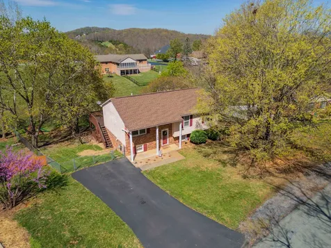 169 Mill Stone Drive Verona VA 24482