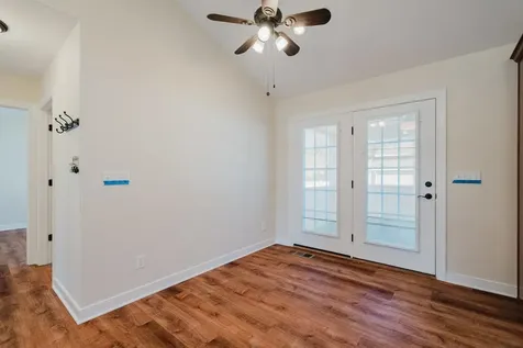 600 9th Street Grottoes VA 24441
