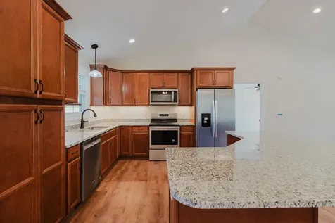 600 9th Street Grottoes VA 24441