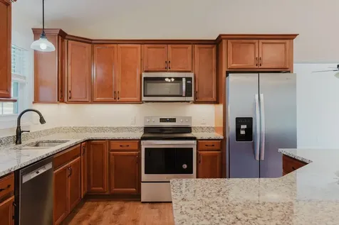 600 9th Street Grottoes VA 24441