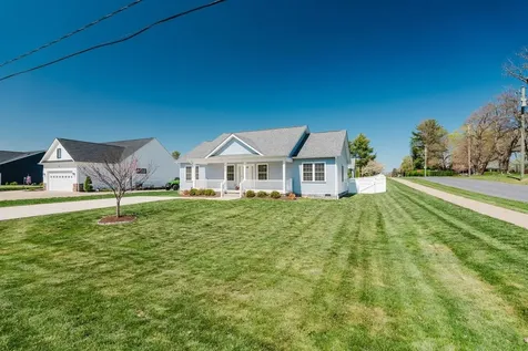 600 9th Street Grottoes VA 24441