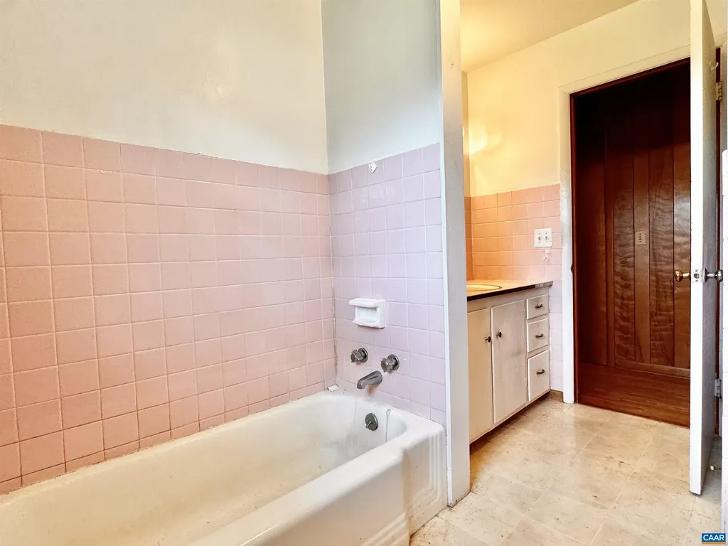 14540 Spotswood Trail Ruckersville VA 22968