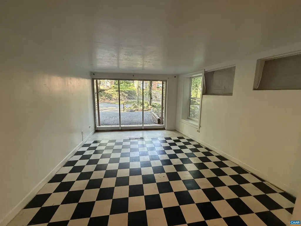 536 Valley Road Charlottesville VA 22903