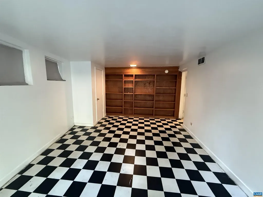 536 Valley Road Charlottesville VA 22903