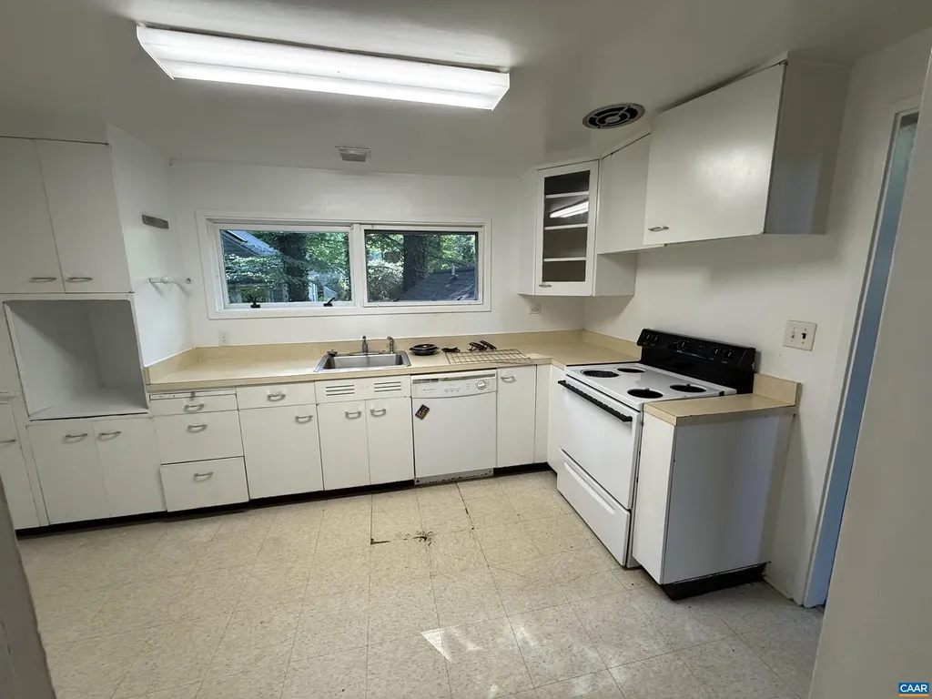 536 Valley Road Charlottesville VA 22903