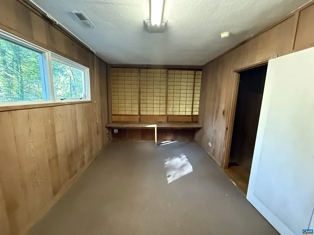 536 Valley Road Charlottesville VA 22903