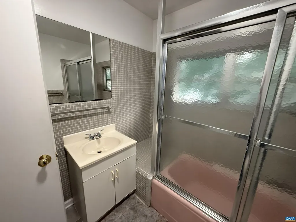 536 Valley Road Charlottesville VA 22903