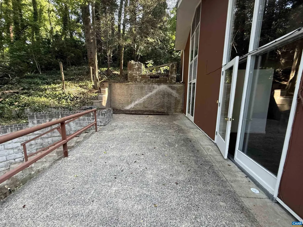 536 Valley Road Charlottesville VA 22903