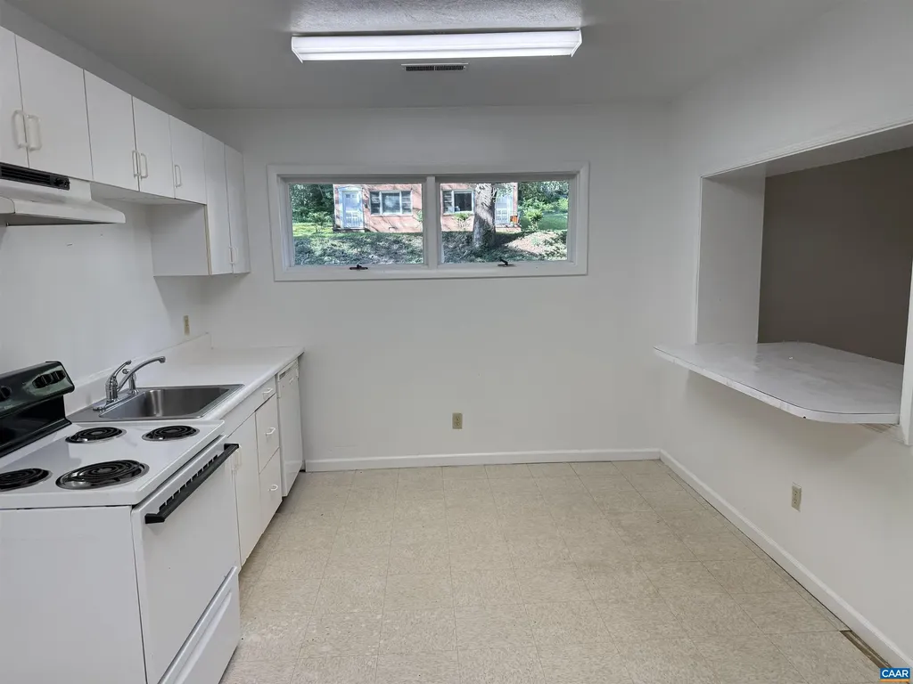 536 Valley Road Charlottesville VA 22903