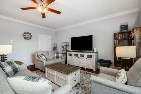 629 Spring Oaks Drive Rockingham VA 22801