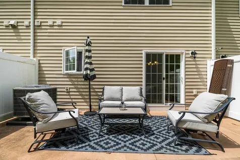 629 Spring Oaks Drive Rockingham VA 22801