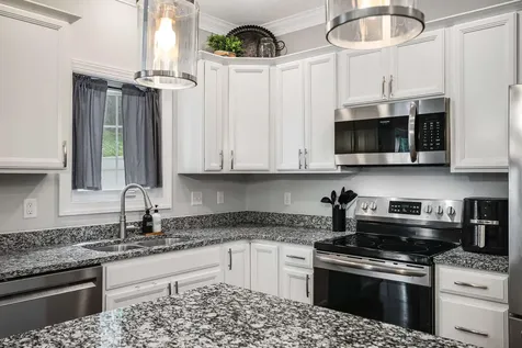 629 Spring Oaks Drive Rockingham VA 22801
