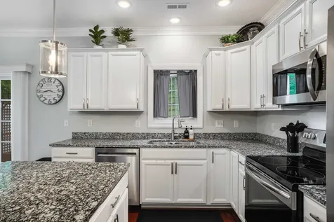 629 Spring Oaks Drive Rockingham VA 22801