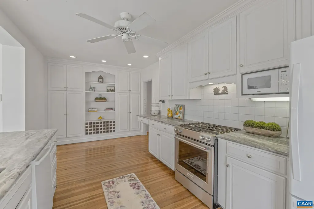 525 Debenham Court Charlottesville VA 22902