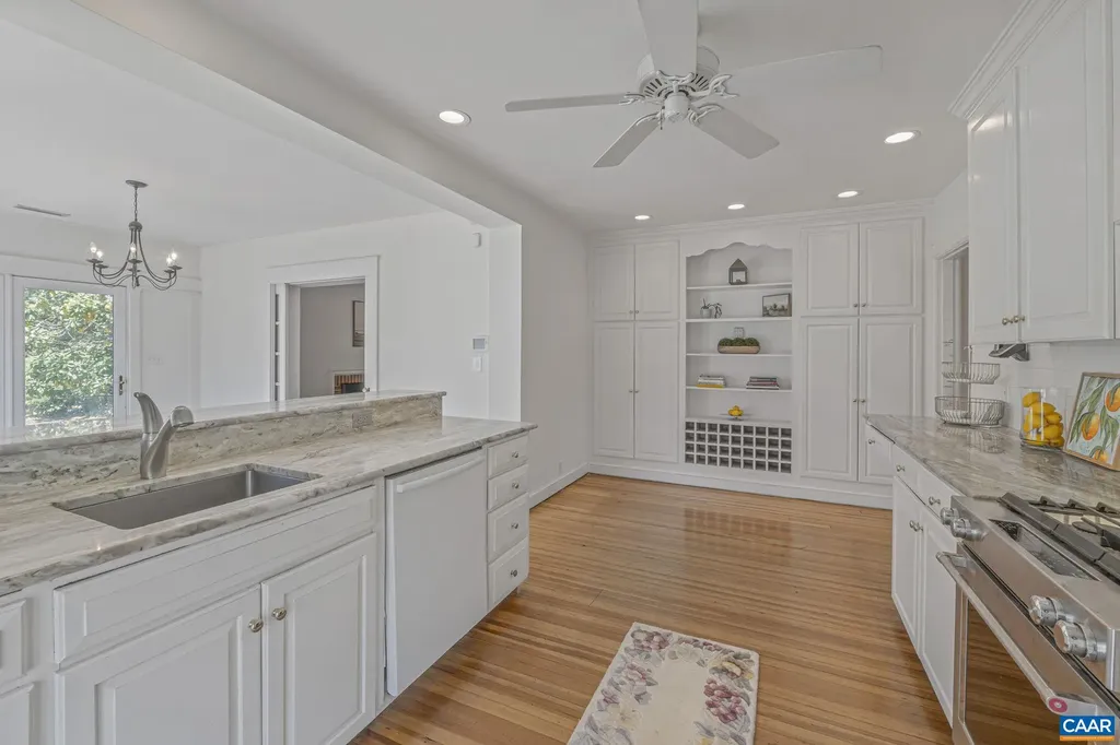 525 Debenham Court Charlottesville VA 22902