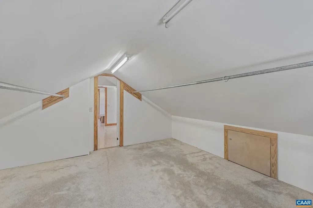 525 Debenham Court Charlottesville VA 22902