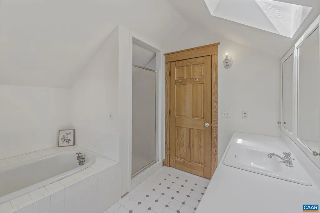 525 Debenham Court Charlottesville VA 22902