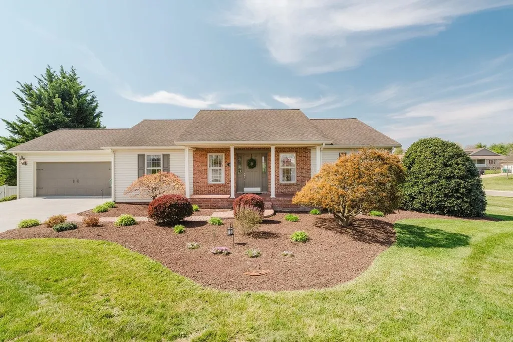 356 Springbrook Road W Broadway VA 22815