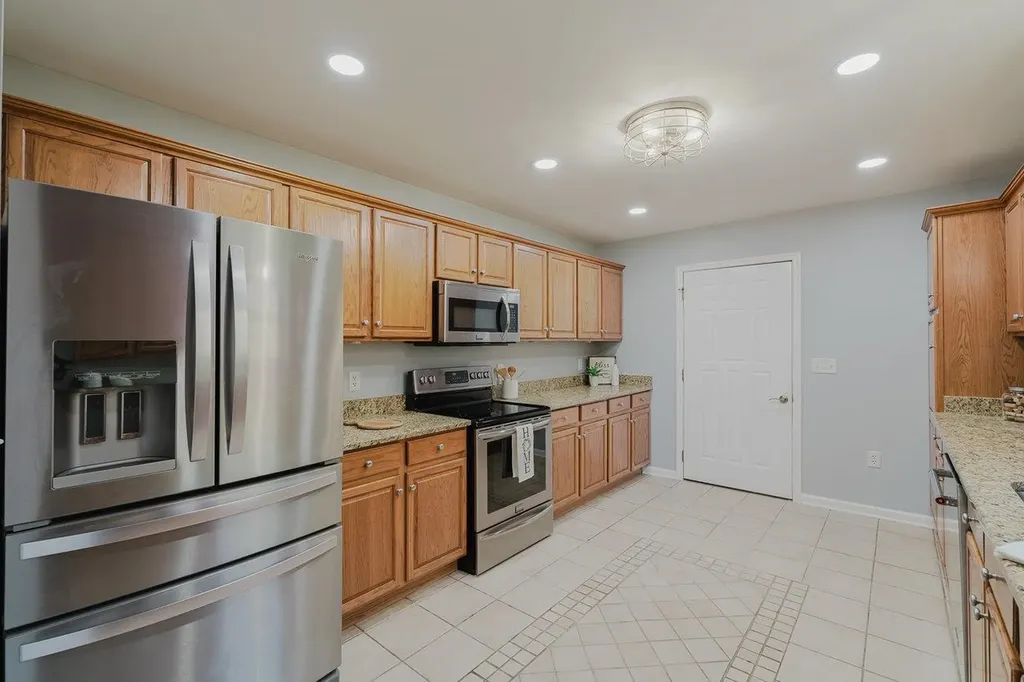 356 Springbrook Road W Broadway VA 22815