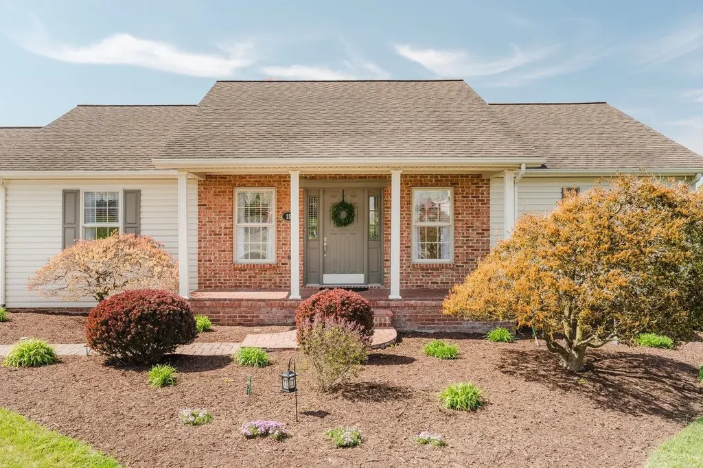 356 Springbrook Road W Broadway VA 22815