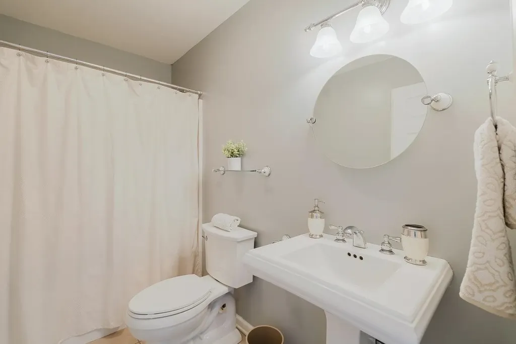 356 Springbrook Road W Broadway VA 22815