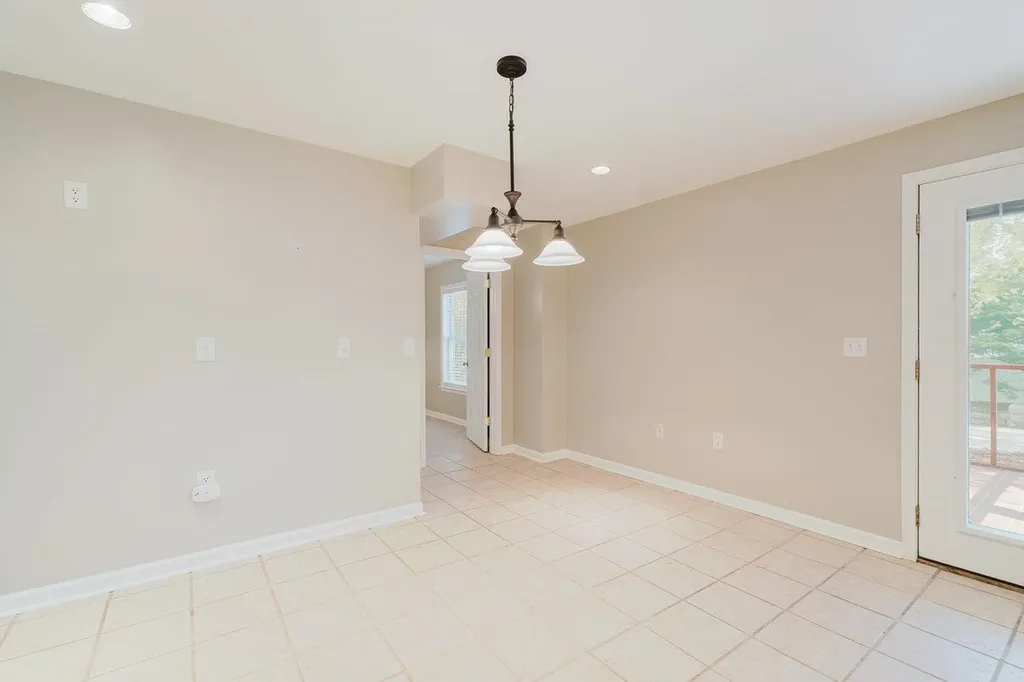 356 Springbrook Road W Broadway VA 22815