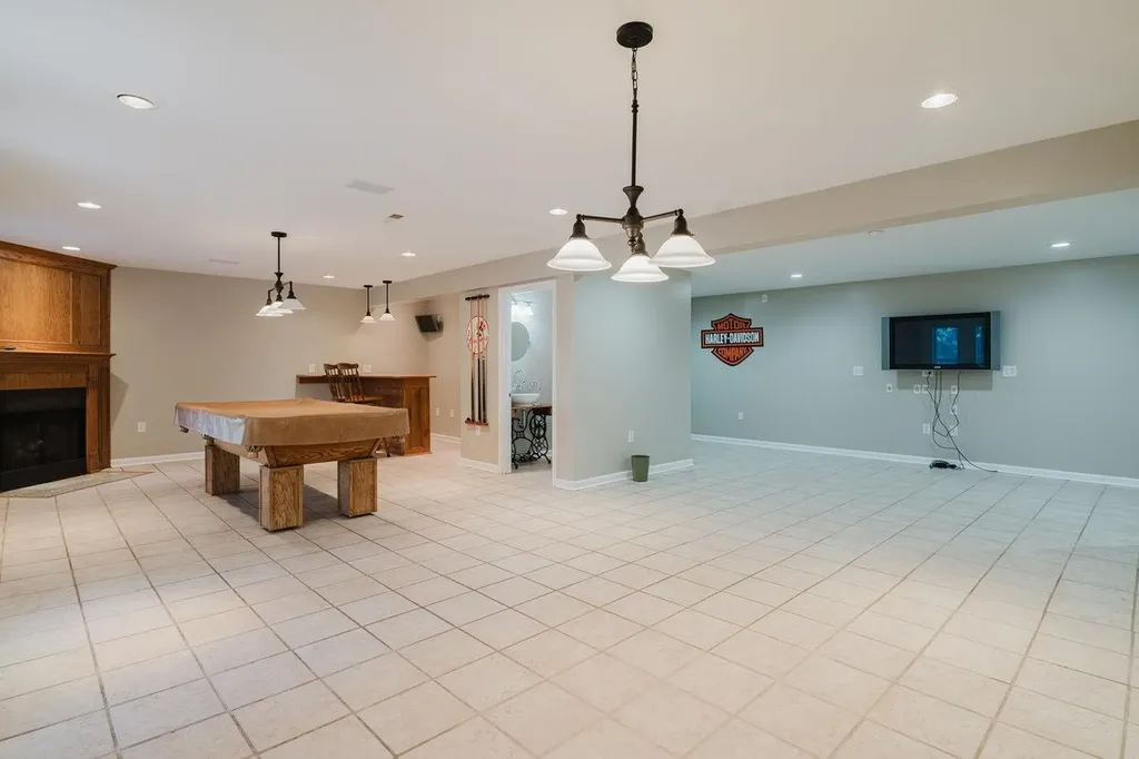 356 Springbrook Road W Broadway VA 22815