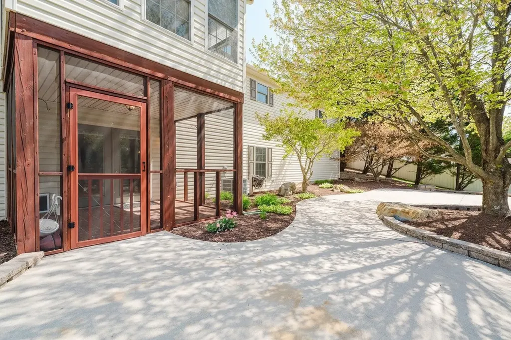 356 Springbrook Road W Broadway VA 22815