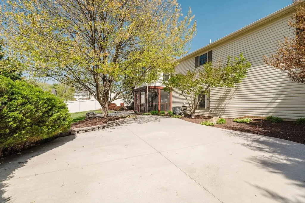 356 Springbrook Road W Broadway VA 22815