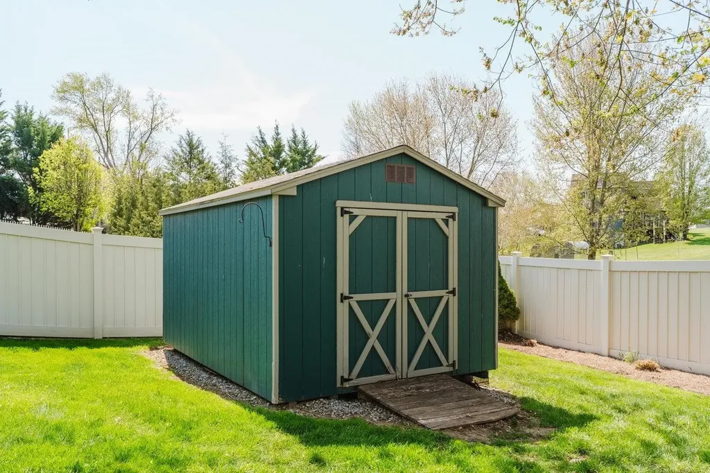 356 Springbrook Road W Broadway VA 22815