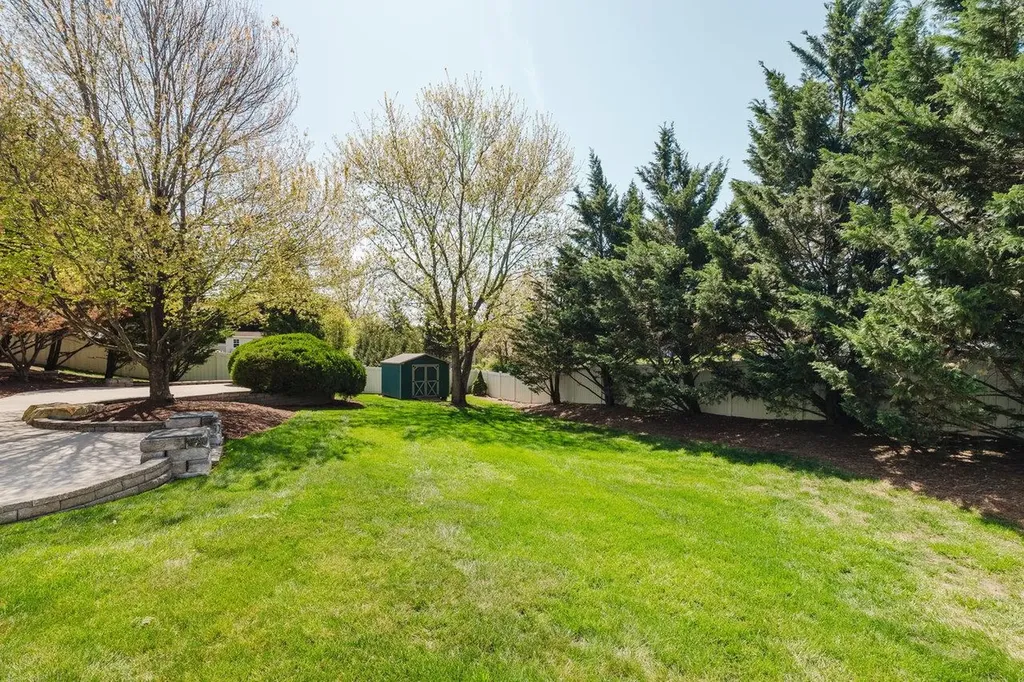 356 Springbrook Road W Broadway VA 22815