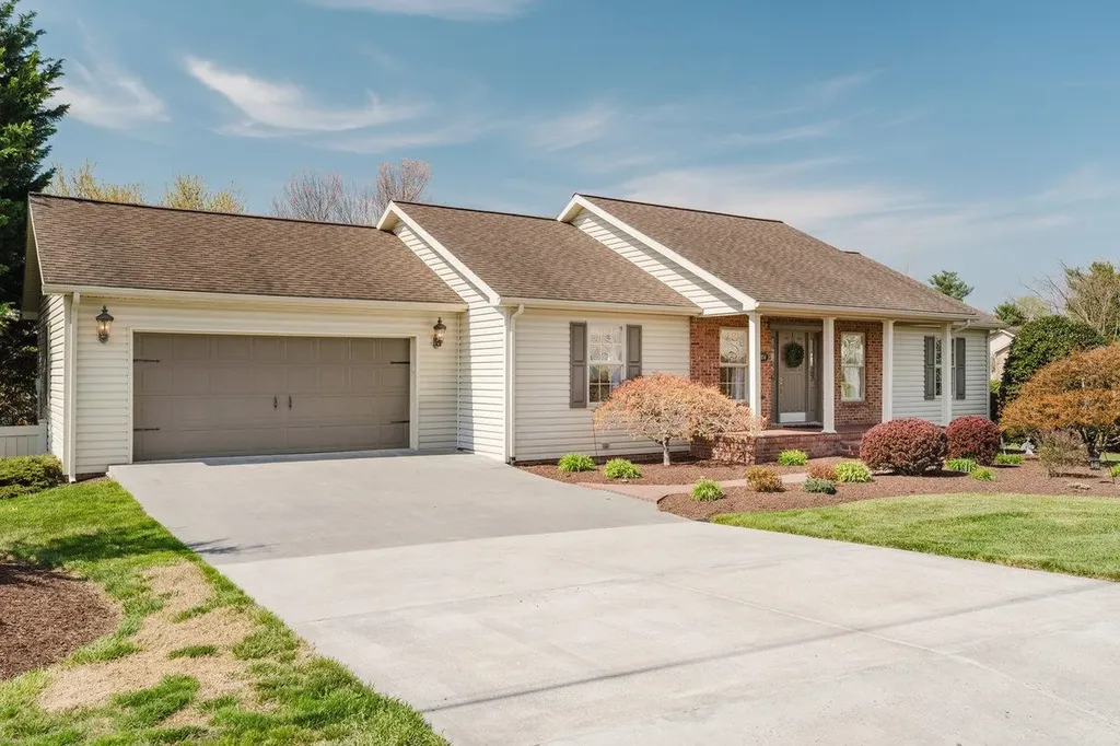 356 Springbrook Road W Broadway VA 22815