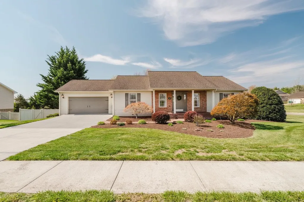 356 Springbrook Road W Broadway VA 22815