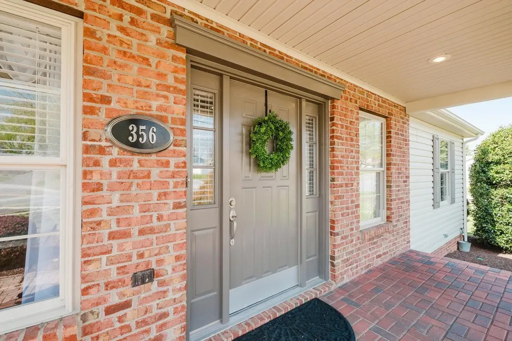 356 Springbrook Road W Broadway VA 22815