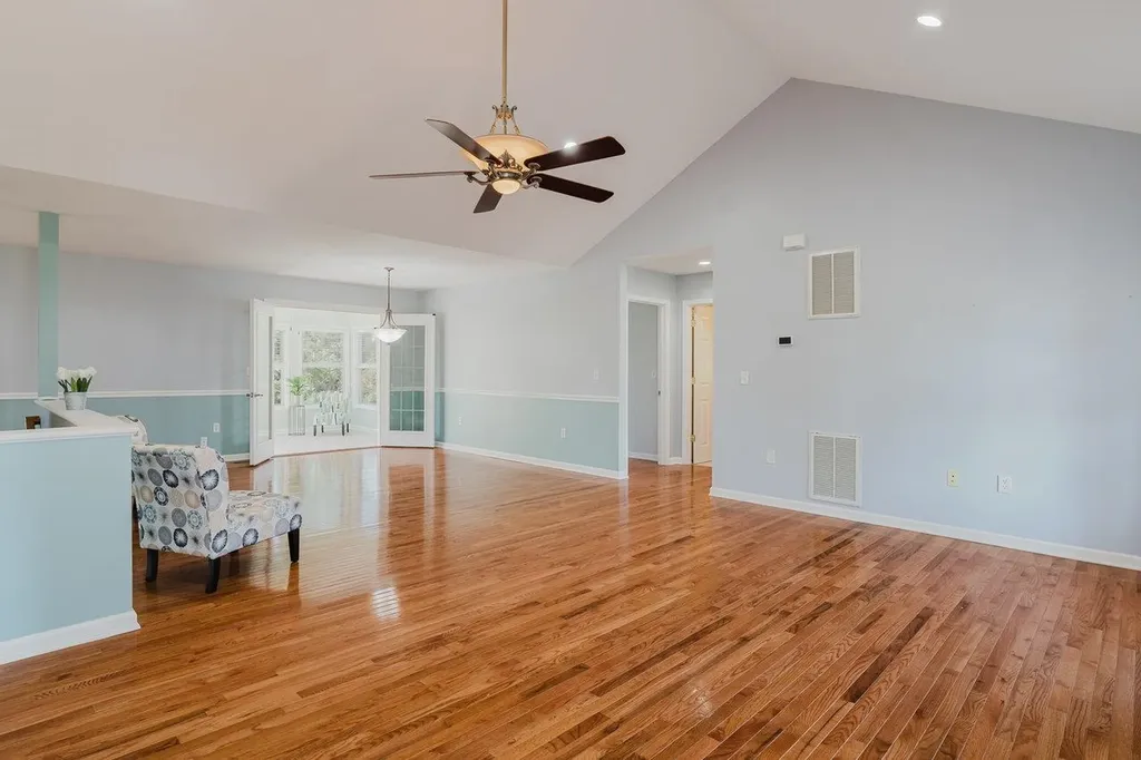 356 Springbrook Road W Broadway VA 22815