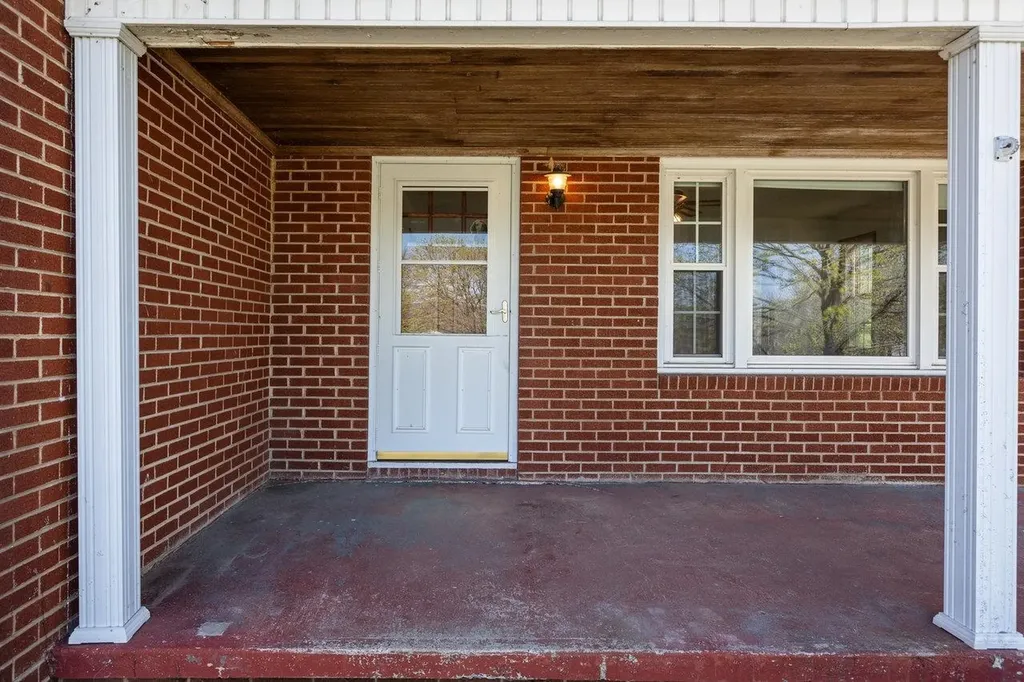 7221 Rocky Bar Road Elkton VA 22827