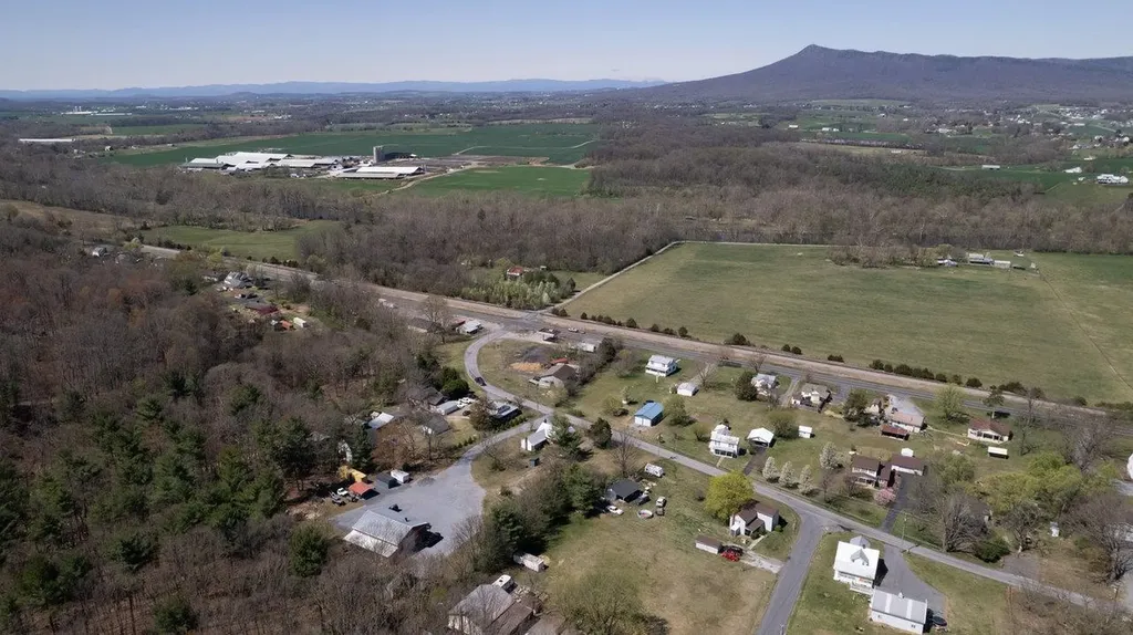 7221 Rocky Bar Road Elkton VA 22827