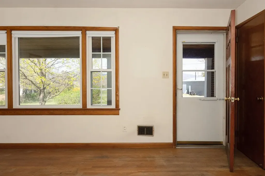 7221 Rocky Bar Road Elkton VA 22827